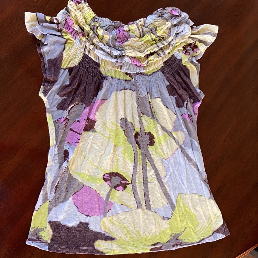 Anthropologie, one.September brand. Abstract floral. Soft colors. Pleated neck